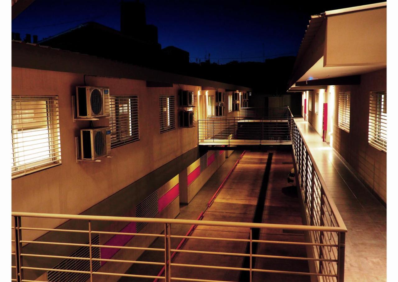 Umbral Del Aconcagua Aparthotel เมนโดซา ภายนอก รูปภาพ